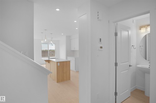 18822 29 Avenue Nw, Edmonton, AB 