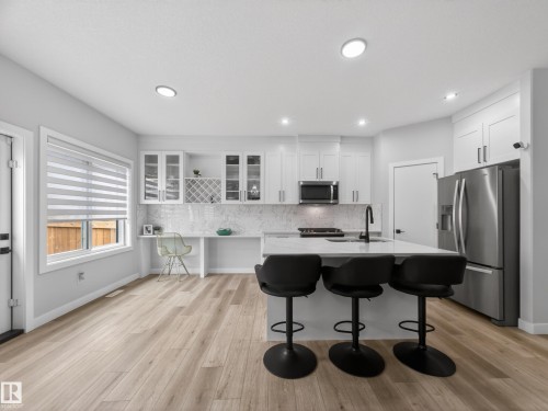 19744 28 Avenue Nw, Edmonton, AB 
