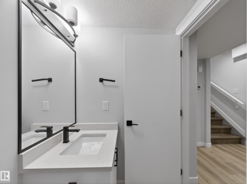 19744 28 Avenue Nw, Edmonton, AB 