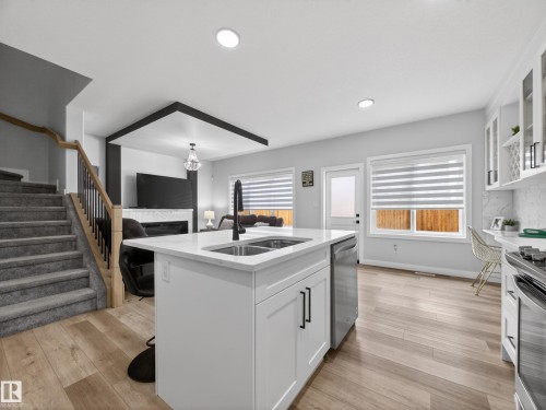 19744 28 Avenue Nw, Edmonton, AB 