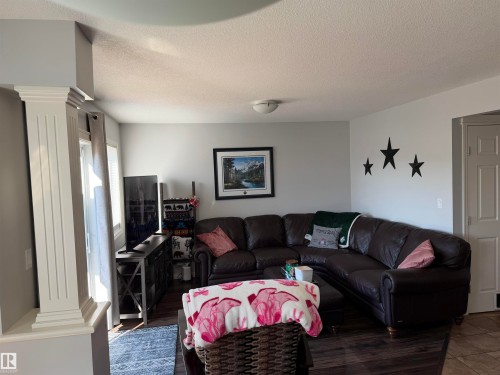 19 Halladay Boulevard, Spruce Grove, AB 