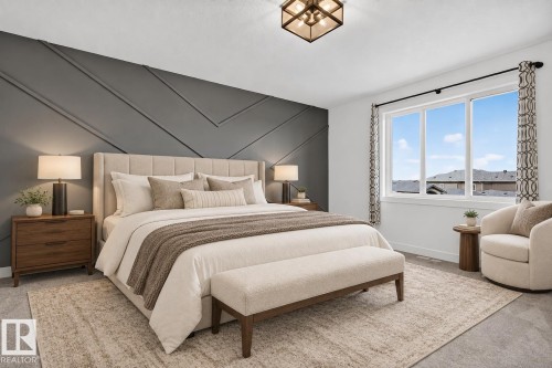 Accent wall with geometric paneling - 22 Sydwyck Circle, Spruce Grove, AB 