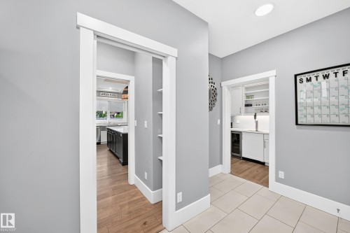 3704 Westcliff Way Sw, Edmonton, AB 