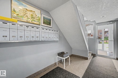 #302 224 Church Rd, Spruce Grove, AB - Indoor Photo Showing Other Room