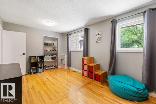 22 Burnham Avenue, St. Albert, AB 