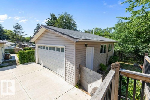 22 Burnham Avenue, St. Albert, AB 