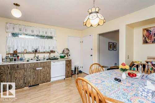 10968 35 Avenue Nw, Edmonton, AB - Indoor Photo Showing Dining Room