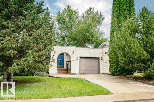 10968 35 Avenue Nw, Edmonton, AB - Outdoor