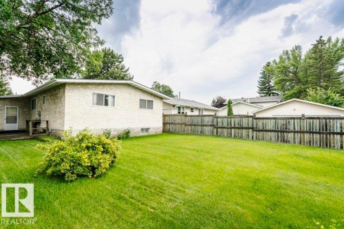 10968 35 Avenue Nw, Edmonton, AB - Outdoor