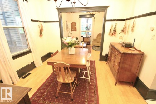 9330 107 Avenue Nw, Edmonton, AB 