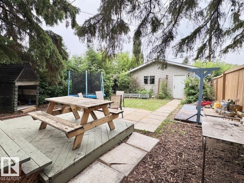 9330 107 Avenue Nw, Edmonton, AB 