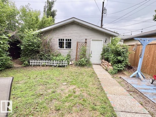 9330 107 Avenue Nw, Edmonton, AB 