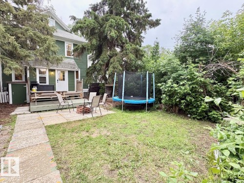 9330 107 Avenue Nw, Edmonton, AB 
