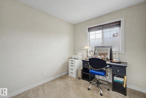 7 Peter Street, Spruce Grove, AB - Indoor Photo Showing Office