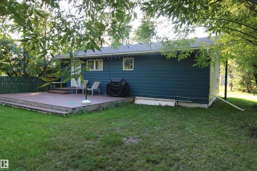 952 9 Street, Rural Lac Ste. Anne County, AB 