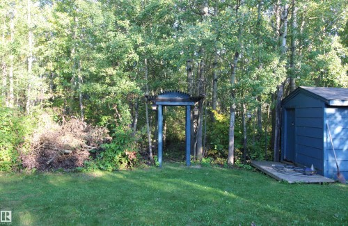 952 9 Street, Rural Lac Ste. Anne County, AB 