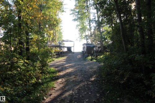 952 9 Street, Rural Lac Ste. Anne County, AB 