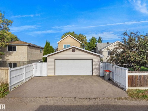 20 St. Andrews Avenue, Stony Plain, AB 