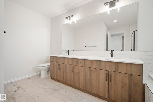 2411 206 Street Nw, Edmonton, AB 