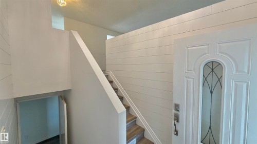 4928 31 Avenue Nw, Edmonton, AB 