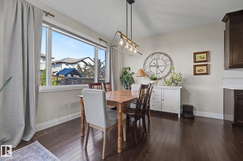 2004 South Creek Drive, Stony Plain, AB - Indoor Photo Showing Dining Room