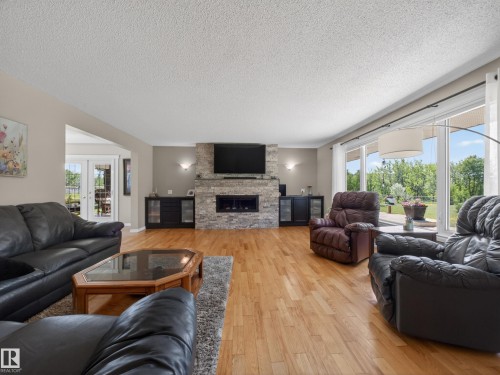 22048 Twp Road 522, Rural Strathcona County, AB 
