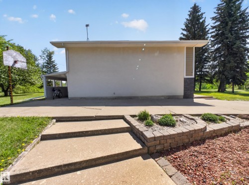 22048 Twp Road 522, Rural Strathcona County, AB 