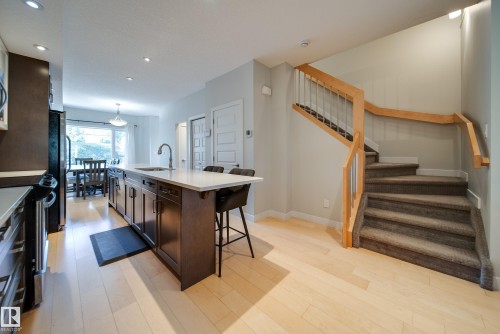 10328 83 Street Nw, Edmonton, AB 