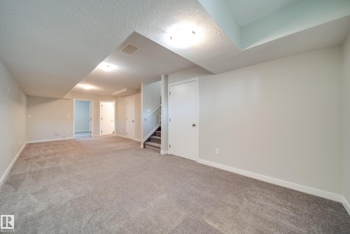 10328 83 Street Nw, Edmonton, AB 