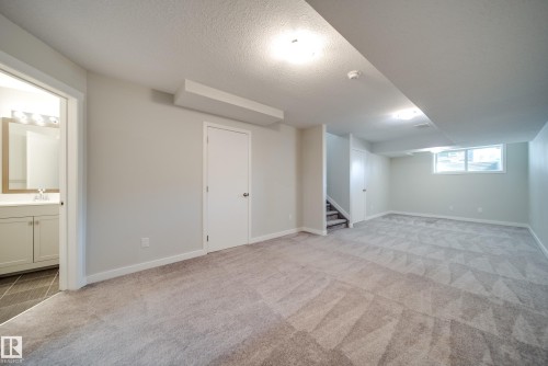 10328 83 Street Nw, Edmonton, AB 