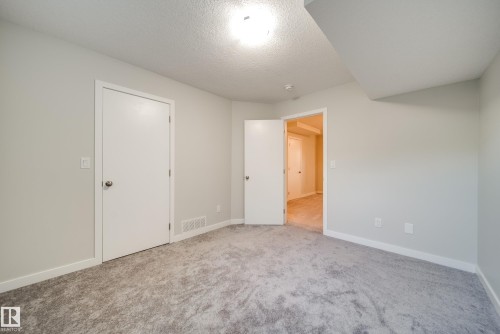 10328 83 Street Nw, Edmonton, AB 