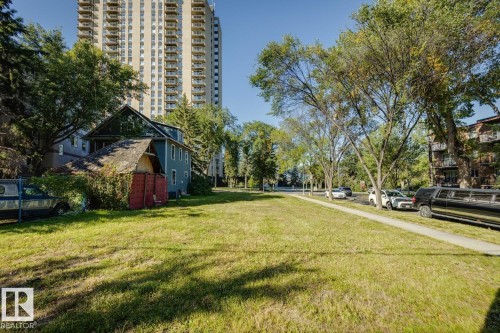 8925 100 Street Nw, Edmonton, AB 