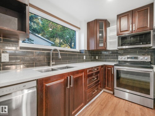 3903 62 Street Nw, Edmonton, AB 