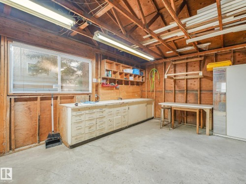 3903 62 Street Nw, Edmonton, AB 
