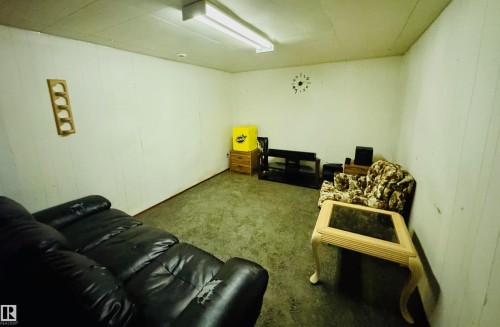 4210 48 Avenue, St. Paul Town, AB - Indoor