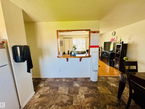 4210 48 Avenue, St. Paul Town, AB - Indoor