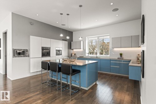 7548 110 Avenue Nw, Edmonton, AB 