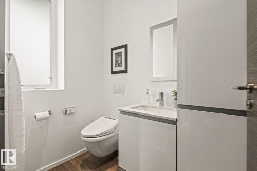7548 110 Avenue Nw, Edmonton, AB 