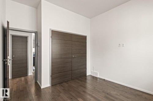 7548 110 Avenue Nw, Edmonton, AB 