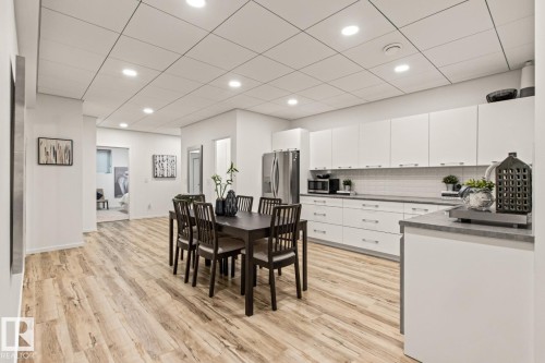 7548 110 Avenue Nw, Edmonton, AB 