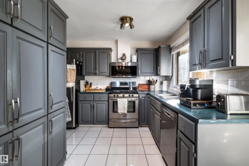10332 29 Street Nw, Edmonton, AB 