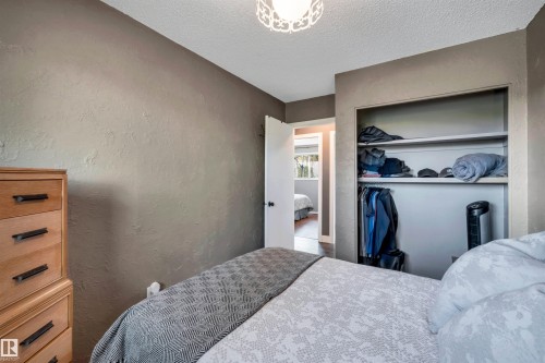 10332 29 Street Nw, Edmonton, AB 