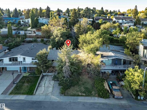 10332 29 Street Nw, Edmonton, AB 