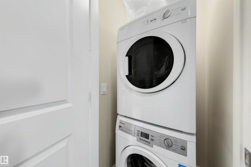 Stackable washer and dryer appliances - #1 1636 Kerr Rd Nw, Edmonton, AB 