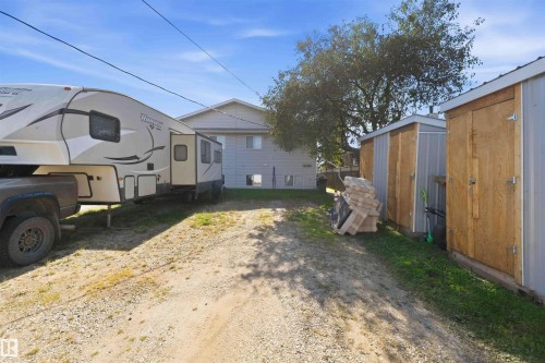 5234 51 Avenue, Wabamun, AB 