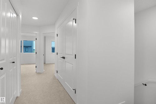 #21 1430 Aster Wy Nw, Edmonton, AB - Indoor Photo Showing Other Room