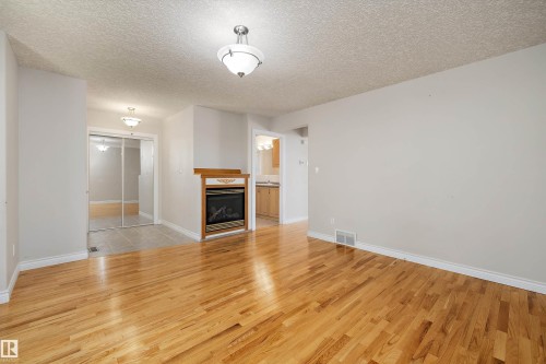 12132 92 Street Nw, Edmonton, AB 