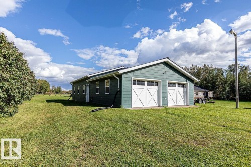 48177 Rge Rd 274, Rural Leduc County, AB 