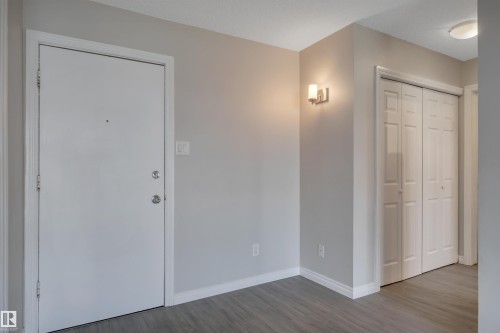 #101 18204 93 Av Nw, Edmonton, AB 