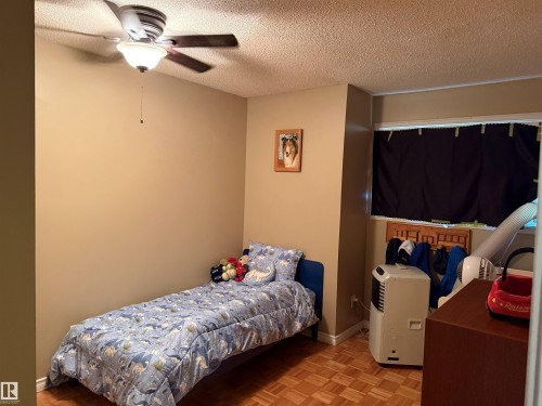 18207 74 Avenue Nw, Edmonton, AB 